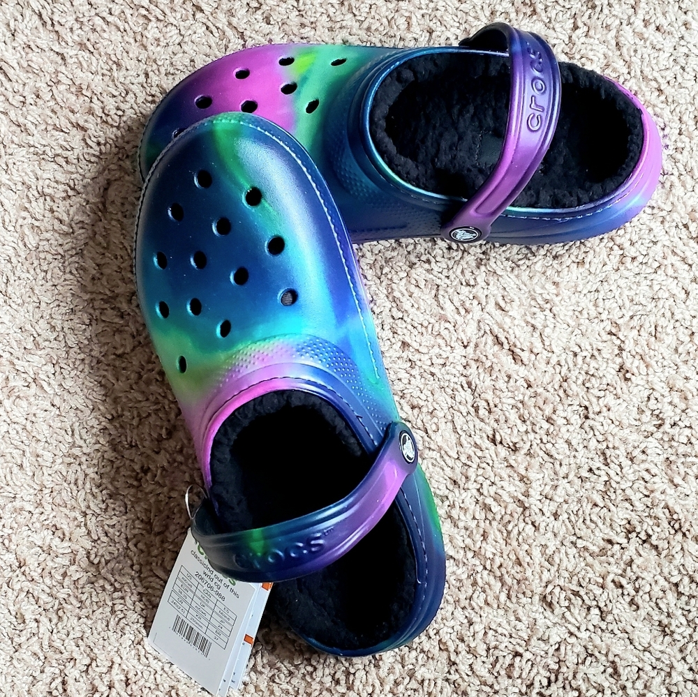 NWT Crocs multi color Lined Clogs/ Fuzzy Slippers. Women's 8